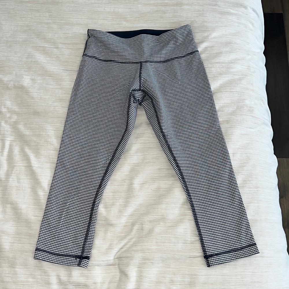 Lululemon cropped gingham leggings